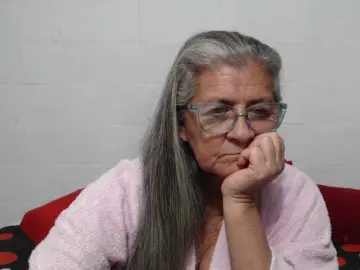 Candy-mature  live sex cam