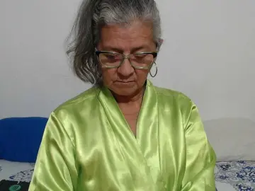 Candy-mature  live sex cam