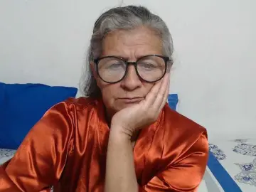 Candy-mature  live sex cam