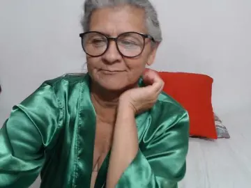 Candy-mature  live sex cam