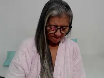 Candy-mature  live sex cam
