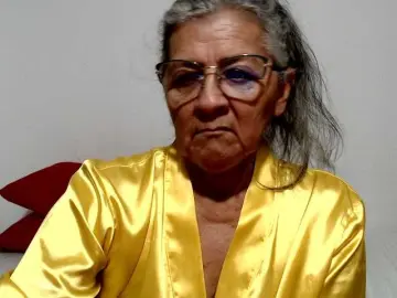 Candy-mature  live sex cam