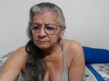 Candy-mature  live sex cam