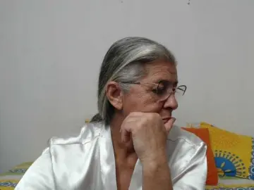 Candy-mature  live sex cam