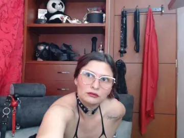 Sachaclinford  live sex cam