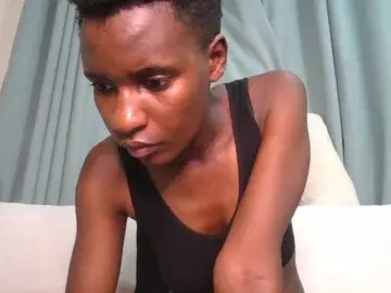 Sexxyie  live sex cam