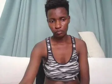 Sexxyie  live sex cam