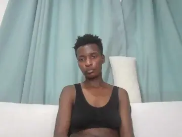 Sexxyie  live sex cam