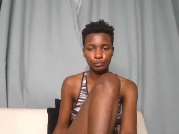 Sexxyie  live sex cam