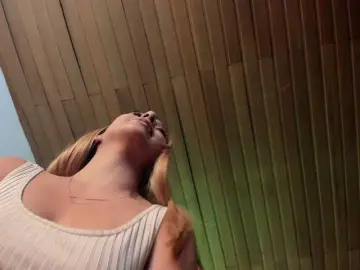 Arianne-ferrer  live sex cam