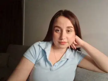 BellaChery10  live sex cam