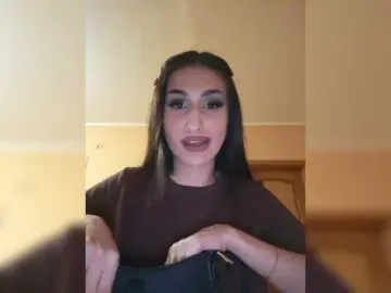 ConnieSmile  live sex cam