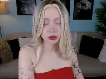 DragonFlya  live sex cam