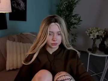 DragonFlya  live sex cam