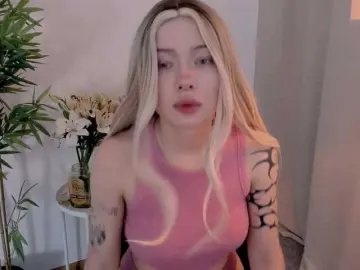 DragonFlya  live sex cam