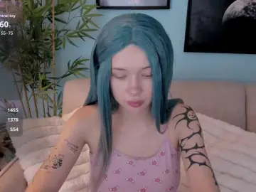 DragonFlya  live sex cam
