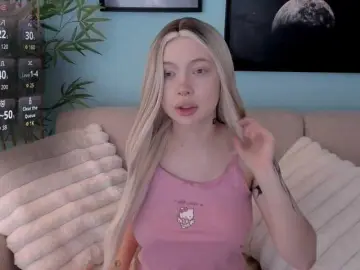 DragonFlya  live sex cam