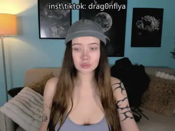 DragonFlya  live sex cam