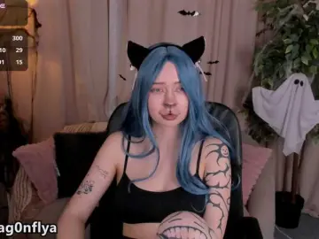 DragonFlya  live sex cam