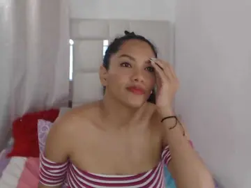 KarlieK  live sex cam