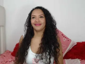 KarlieK  live sex cam