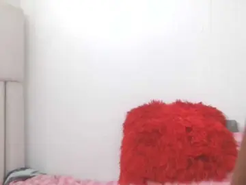 KarlieK  live sex cam
