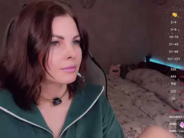 LiluDallass  live sex cam