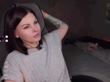 LiluDallass  live sex cam