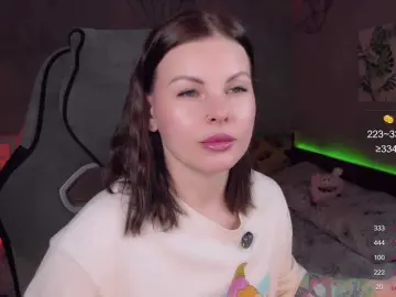 LiluDallass  live sex cam