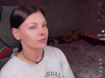 LiluDallass  live sex cam