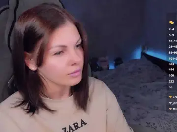 LiluDallass  live sex cam
