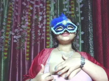 Naughtyladki  live sex cam