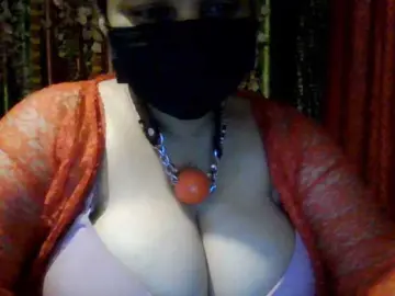 Naughtyladki  live sex cam