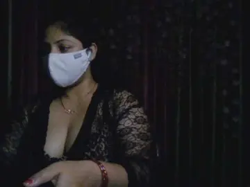 Naughtyladki  live sex cam