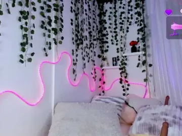 Samii-Evans  live sex cam