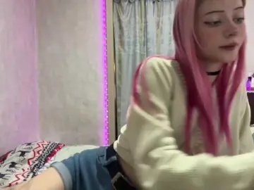SweetStarletSofi  live sex cam
