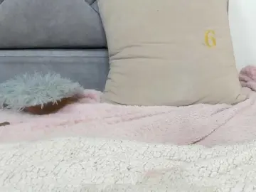Alicee-18  live sex cam