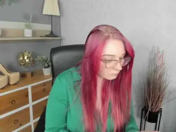 Redkissruby  live sex cam