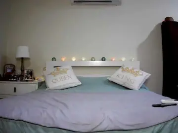Thesiennadiamond  live sex cam