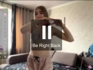 AdrianWeist  live sex cam