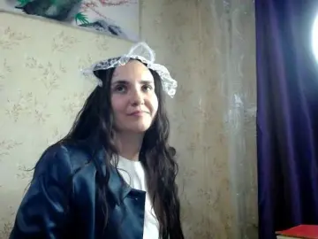 Bombshellnika  live sex cam