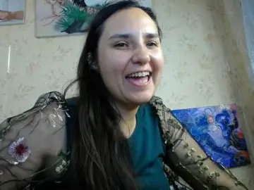 Bombshellnika  live sex cam