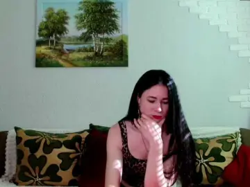 MilfLunna  live sex cam