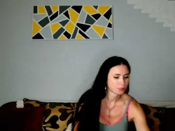 MilfLunna  live sex cam