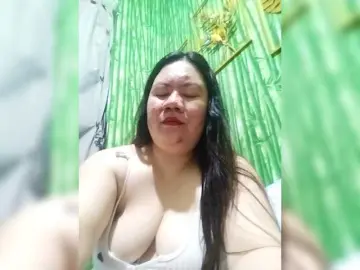Swallowtits69  live sex cam