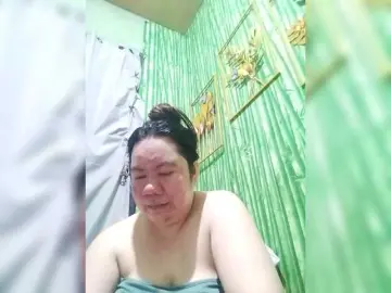 Swallowtits69  live sex cam