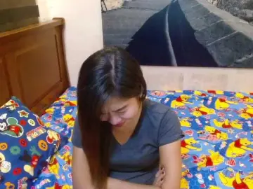 SweetGemsHotDesire  live sex cam