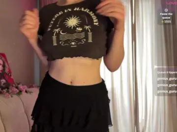 Creamberryy  live sex cam