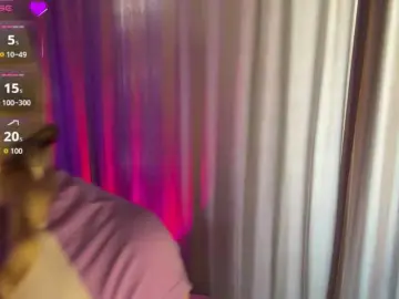 Creamberryy  live sex cam