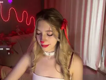Creamberryy  live sex cam